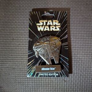Star Wars Millennium Falcon Pin